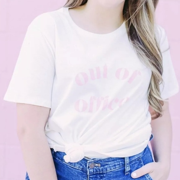 ban.do Tops - Ban.do Out Of Office White & Pink Graphic Short Sleeve Tee T-Shirt Size XXL